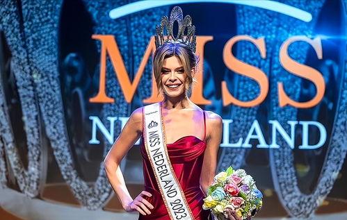 安妮·鲁尼小姐,揭开文学世界的璀璨星辰 第3张 安妮·鲁尼小姐,揭开文学世界的璀璨星辰 第3张